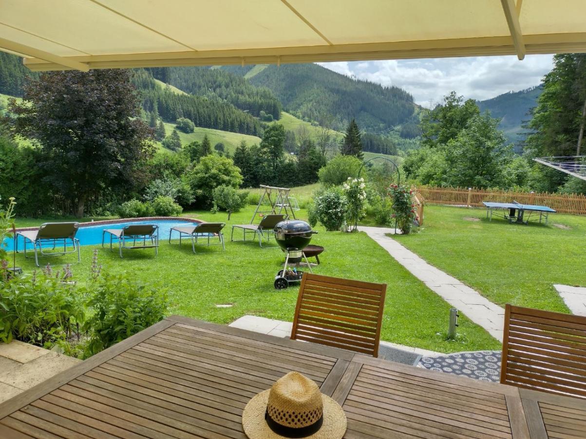 Pool, Pokale, Sauna, Billard, Kirche U. Viel Natur Vordernberg Bagian luar foto